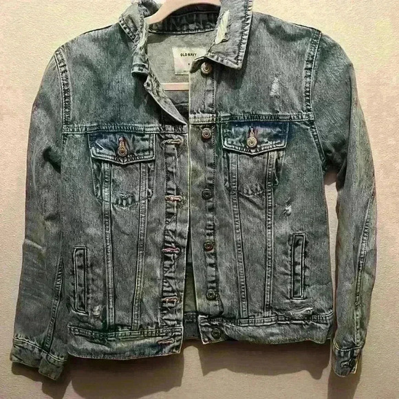 Old Navy Tops - Women’s Old Navy Jean Jacket S